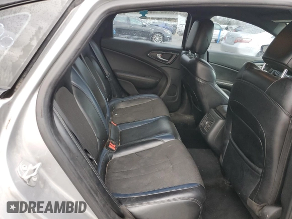 2015 Chrysler 200 S с VIN 1C3CCCBB7FN752041, выставлен на аукционе Copart как лот 49050835 с пробегом 207 890 миль миль и Списание • Salvage title. История ставок и продаж доступна на DreamBid. Изображение 10.