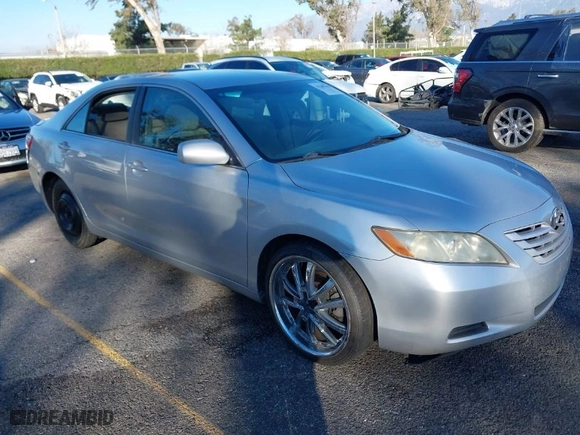 2008 Toyota Camry LE with VIN 4T4BE46K38R039777, listed as a IAAI auction lot 41287220 with 192,598 mi miles. Bid and sale history available at carsss.com. Image 1.