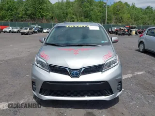 2017 Toyota Sienna SE with VIN 5TDXZ3DC5HS777793, listed as a IAAI auction lot 42295108 with 142,707 mi miles and . Bid and sale history available at DreamBid. Image 12.