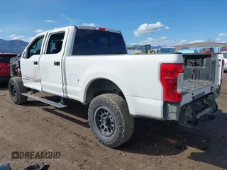 2018 Ford Super Duty F-250 SRW XL with VIN 1FT7W2BT0JEB96817, listed as a IAAI auction lot 41697434 with 58,434 mi miles. Bid and sale history available at carsss.com. Image 3.