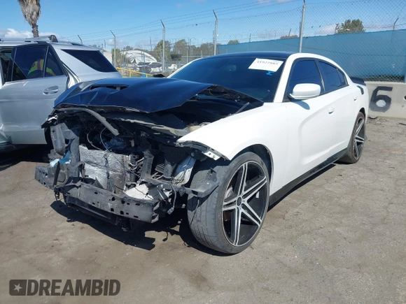 2019 Dodge Charger R/T with VIN 2C3CDXCT4KH681945, listed as a IAAI auction lot 41922885 with 73,769 mi miles and . Bid and sale history available at carsss.com. Image 17.
