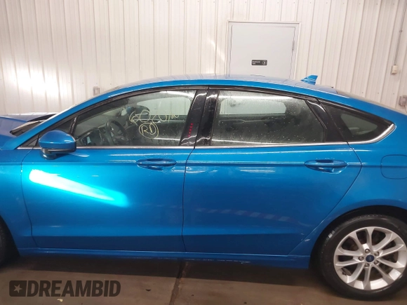 2020 Ford Fusion SE with VIN 3FA6P0HD5LR235436, listed as a IAAI auction lot 41006660 with 60,207 mi miles. Bid and sale history available at carsss.com. Image 14.