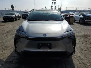 2024 Toyota bZ4X XLE with VIN JTMAAAAAXRA032394, listed as a Copart auction lot 69088814 with 8,184 mi miles and Salvage Title. Bid and sale history available at carsss.com. Image 5.