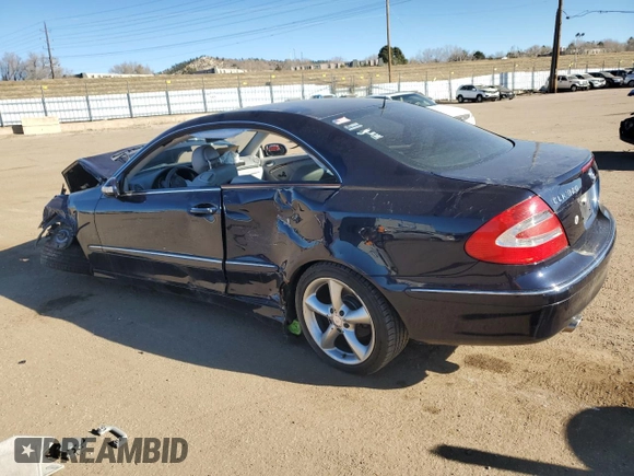 2005 Mercedes-Benz CLK 320 z VIN WDBTJ65J25F129259, wystawiony jako Copart lot #83461304 z przebiegiem Nie podano mil oraz Szkoda całkowita • Salvage title. Historia ofert i sprzedaży dostępna na DreamBid. Obrazek 2.