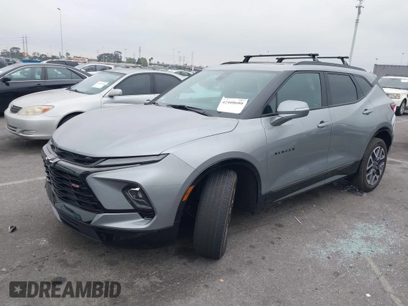 2023 Chevrolet Blazer RS с VIN 3GNKBERS1PS193838, выставлен на аукционе IAAI как лот 42408680 с пробегом 24 881 миль миль и . История ставок и продаж доступна на DreamBid. Изображение 2.