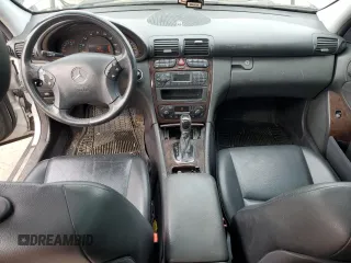 2001 Mercedes-Benz C 320 с VIN WDBRF64J21F119161, выставлен на аукционе Copart как лот 60994625 с пробегом 117 744 миль миль и Чистый • Clean title. История ставок и продаж доступна на DreamBid. Изображение 8.