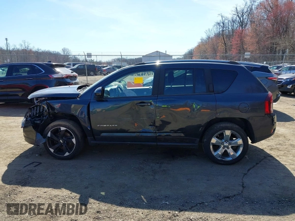 2014 Jeep Compass Limited with VIN 1C4NJDCB5ED700913, listed as a IAAI auction lot 41821956 with 175,312 mi miles. Bid and sale history available at carsss.com. Image 14.