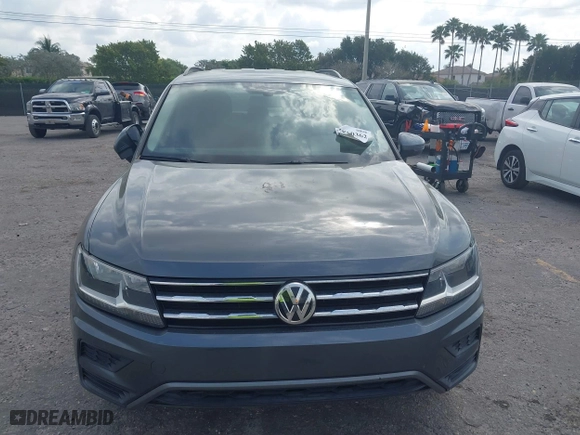 2018 Volkswagen Tiguan SEL with VIN 3VV3B7AX4JM211360, listed as a IAAI auction lot 41860362 with 75,979 mi miles. Bid and sale history available at carsss.com. Image 5.