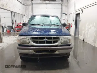 1997 Ford Explorer XLT with VIN 1FMDU35P6VUA33724, listed as a IAAI auction lot 41843164 with 226,234 mi miles and . Bid and sale history available at DreamBid. Image 12.