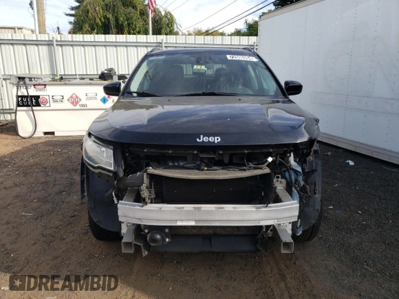 2020 Jeep Compass Latitude with VIN 3C4NJDBB2LT251702, listed as a Copart auction lot 72506304 with 94,675 mi miles and Clean Title. Bid and sale history available at DreamBid. Image 5.