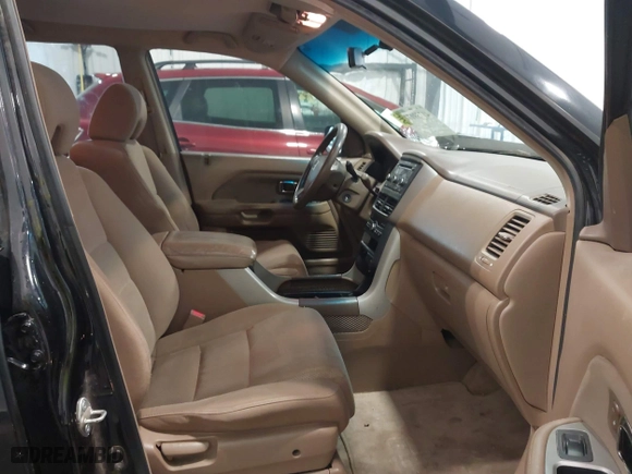 2006 Honda Pilot EX with VIN 2HKYF18436H519974, listed as a IAAI auction lot 41739171 with 151,808 mi miles. Bid and sale history available at carsss.com. Image 5.
