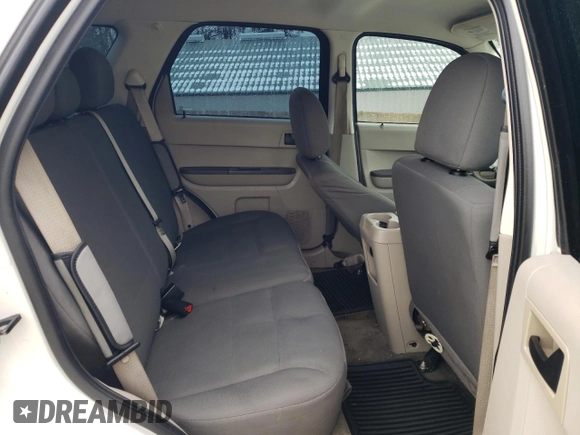 2012 Ford Escape XLS z VIN 1FMCU9C72CKB33801, wystawiony jako Copart lot #84003994 z przebiegiem 49 163 mil mil oraz Czysty tytuł • Clean title. Historia ofert i sprzedaży dostępna na DreamBid. Obrazek 11.