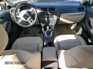 2014 Volkswagen Jetta SE with VIN 3VWD17AJ2EM240795, listed as a Copart auction lot 49749455 with 73,389 mi miles and Salvage title. Bid and sale history available at DreamBid. Image 8.