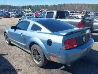2005 Ford Mustang Deluxe with VIN 1ZVFT80N855240285, listed as a IAAI auction lot 41748344 with 181,669 mi miles. Bid and sale history available at carsss.com. Image 3.