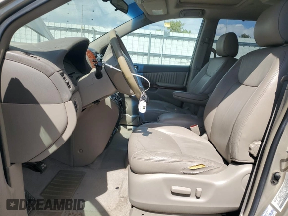 2004 Toyota Sienna XLE with VIN 5TDZA22C34S032306, listed as a Copart auction lot 54001125 with 235,253 mi miles and Salvage Title. Bid and sale history available at carsss.com. Image 7.