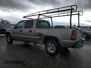 2001 Chevrolet Silverado 1500HD LS z VIN 1GCGC13U71F140281, wystawiony jako Copart lot #49076215 z przebiegiem 277 458 mil mil oraz Szkoda całkowita • Salvage title. Historia ofert i sprzedaży dostępna na DreamBid. Obrazek 2.