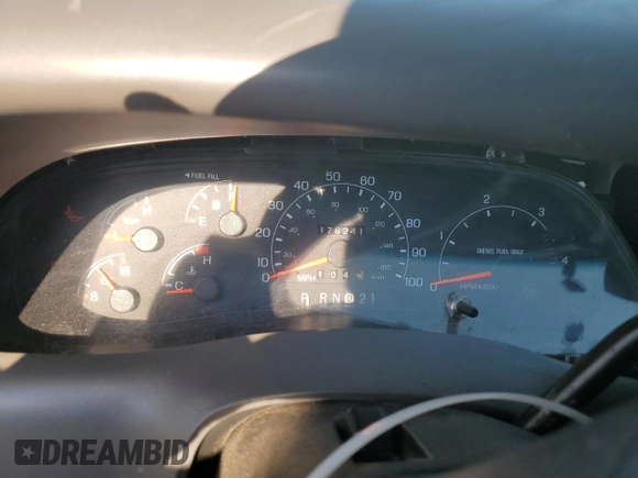 2000 Ford F-350 XL with VIN 1FTSW31F7YED79895, listed as a Copart auction lot 71744804 with 176,241 mi miles and Salvage Title. Bid and sale history available at DreamBid. Image 9.