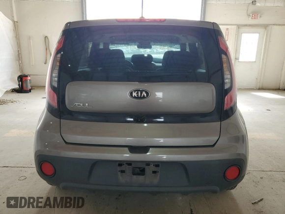 2019 Kia Soul z VIN KNDJN2A26K7668932, wystawiony jako Copart lot #51683415 z przebiegiem 130 650 mil mil oraz Szkoda całkowita • Salvage title. Historia ofert i sprzedaży dostępna na DreamBid. Obrazek 6.