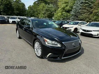 2014 Lexus LS 460 L with VIN JTHDL5EF0E5006716, listed as a Copart auction lot 80977554 with 231,024 mi miles and Clean title. Bid and sale history available at DreamBid. Image 2.