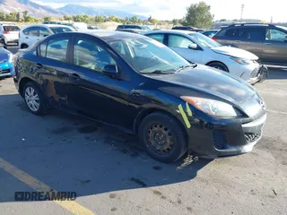 2013 Mazda 3 i Sport z VIN JM1BL1UP4D1779402, wystawiony jako IAAI lot #40728106 z przebiegiem 166 981 mil mil oraz . Historia ofert i sprzedaży dostępna na DreamBid. Obrazek 1.