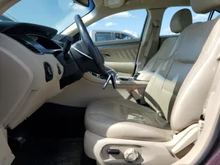 2018 Ford Taurus SEL with VIN 1FAHP2H88JG103282, listed as a Copart auction lot 61020965 with 164,172 mi miles and Clean title. Bid and sale history available at DreamBid. Image 7.