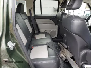 2007 Jeep Patriot Sport with VIN 1J8FF28W47D395177, listed as a Copart auction lot 49033005 with 175,125 mi miles and Salvage Title. Bid and sale history available at DreamBid. Image 11.