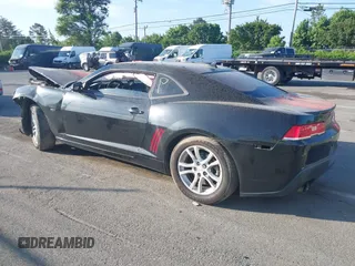2015 Chevrolet Camaro LS z VIN 2G1FB1E3XF9249149, wystawiony jako IAAI lot #42157356 z przebiegiem 160 920 mil mil oraz . Historia ofert i sprzedaży dostępna na DreamBid. Obrazek 3.