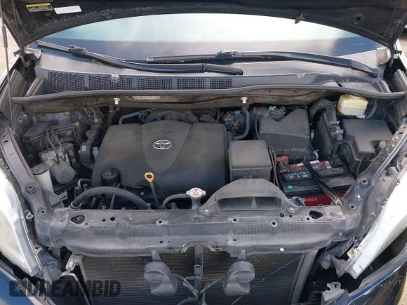2017 Toyota Sienna XLE with VIN 5TDDZ3DC8HS186246, listed as a IAAI auction lot 41818631 with 182,583 mi miles and . Bid and sale history available at DreamBid. Image 10.