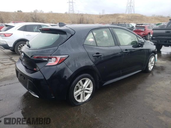 2020 Toyota Corolla Hatchback SE with VIN JTND4RBEXL3075483, listed as a Copart auction lot 77791023 with 30,500 mi miles. Bid and sale history available at carsss.com. Image 3.
