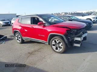 2018 Jeep Compass Limited with VIN 3C4NJDCB8JT264174, listed as a IAAI auction lot 41368415 with 67,594 mi miles. Bid and sale history available at carsss.com. Image 1.