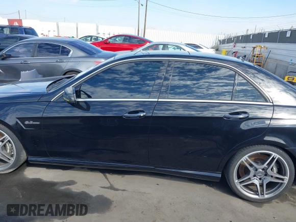 2010 Mercedes-Benz E 63 AMG with VIN WDDHF7HBXAA162896, listed as a IAAI auction lot 41698765 with 137,519 mi miles and . Bid and sale history available at DreamBid. Image 14.