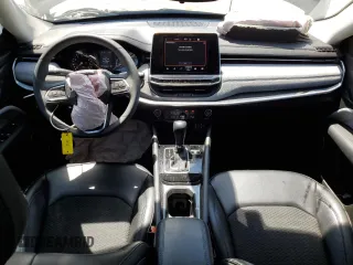 2022 Jeep Compass Latitude с VIN 3C4NJCBB3NT137141, выставлен на аукционе Copart как лот 63345805 с пробегом 54 983 миль миль и Списание • Salvage title. История ставок и продаж доступна на DreamBid. Изображение 8.