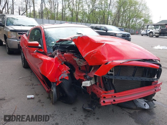 2014 Ford Mustang V6 z VIN 1ZVBP8AM3E5271971, wystawiony jako IAAI lot #42145670 z przebiegiem 77 466 mil mil oraz . Historia ofert i sprzedaży dostępna na DreamBid. Obrazek 6.