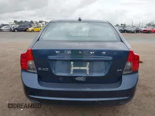 2009 Volvo S40 2.4L с VIN YV1MS382292445158, выставлен на аукционе IAAI как лот 42032933 с пробегом 129 025 миль миль и . История ставок и продаж доступна на DreamBid. Изображение 16.