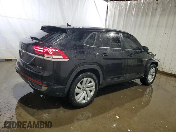 2021 Volkswagen Atlas SE with VIN 1V2KC2CA9MC211863, listed as a Copart auction lot 43328075 with 38,930 mi miles and Salvage title. Bid and sale history available at DreamBid. Image 3.