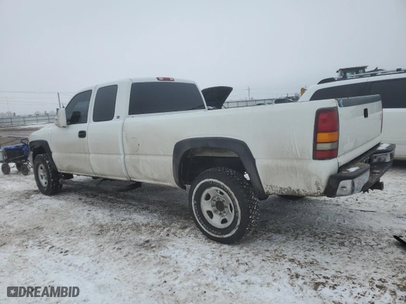 2000 GMC New Sierra 2500 SLE with VIN 1GTGK29U1YE139224, listed as a Copart auction lot 45599125 with NaN miles and Salvage Title. Bid and sale history available at carsss.com. Image 2.
