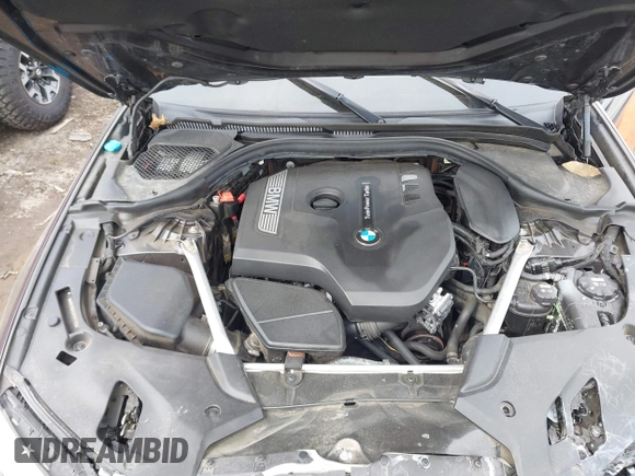 2019 BMW 5 Series 530i z VIN WBAJA5C52KBX87768, wystawiony jako IAAI lot #42029678 z przebiegiem 102 448 mil mil oraz . Historia ofert i sprzedaży dostępna na DreamBid. Obrazek 10.
