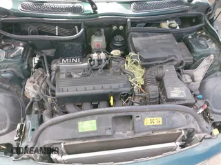 2005 MINI Hardtop with VIN WMWRC334X5TC59101, listed as a IAAI auction lot 42467671 with 180,264 mi miles and . Bid and sale history available at DreamBid. Image 10.