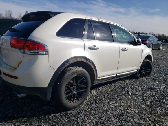 2012 Lincoln MKX with VIN 2LMDJ8JKXCBL11127, listed as a Copart auction lot 46122725 with Not Provided miles and Salvage Title. Bid and sale history available at DreamBid. Image 3.