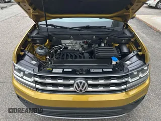 2018 Volkswagen Atlas SEL Premium z VIN 1V2NR2CA3JC564705, wystawiony jako IAAI lot #42290407 z przebiegiem 114 723 mil mil oraz . Historia ofert i sprzedaży dostępna na DreamBid. Obrazek 10.