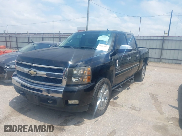 2011 Chevrolet Silverado 1500 LT with VIN 3GCPCSE06BG391860, listed as a IAAI auction lot 42077801 with 214,709 mi miles and . Bid and sale history available at DreamBid. Image 17.