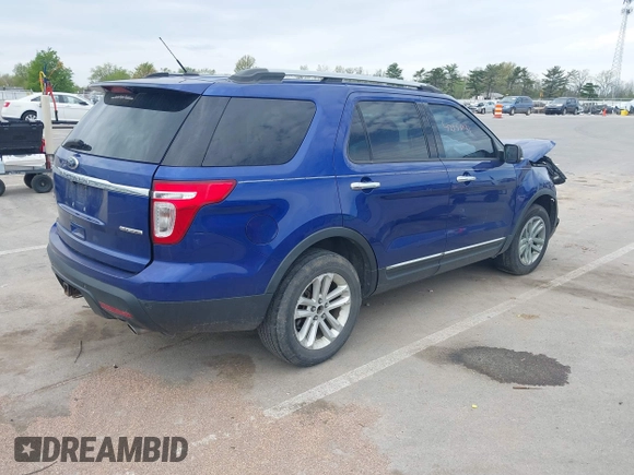 2013 Ford Explorer XLT z VIN 1FM5K7D85DGA53956, wystawiony jako IAAI lot #42151021 z przebiegiem 219 261 mil mil oraz . Historia ofert i sprzedaży dostępna na DreamBid. Obrazek 4.