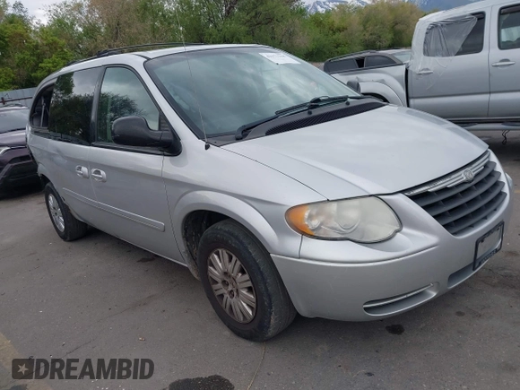 2007 Chrysler Town & Country with VIN 2A4GP44R27R191148, listed as a IAAI auction lot 42171218 with 150,670 mi miles and . Bid and sale history available at DreamBid. Image 1.