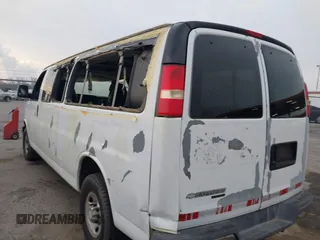2007 Chevrolet Express Passenger с VIN 1GAHG39UX71162351, выставлен на аукционе IAAI как лот 41887144 с пробегом 353 473 миль миль и . История ставок и продаж доступна на DreamBid. Изображение 3.