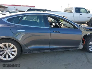 2019 Tesla Model S 75D with VIN 5YJSA1E29KF348051, listed as a IAAI auction lot 41840212 with 58,770 mi miles. Bid and sale history available at carsss.com. Image 14.