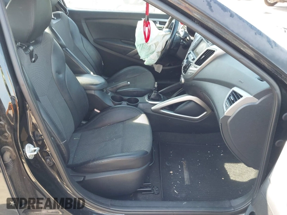 2013 Hyundai Veloster w/Black Int with VIN KMHTC6AD2DU171044, listed as a IAAI auction lot 42245907 with 140,542 mi miles and . Bid and sale history available at DreamBid. Image 5.