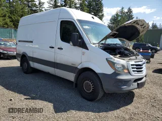 2015 Freightliner Sprinter with VIN WDYPE7DC0FP137988, listed as a Copart auction lot 55630245 with 163,035 mi miles and Clean Title. Bid and sale history available at DreamBid. Image 4.