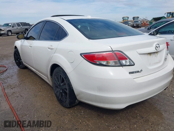 2009 Mazda 6 i Touring with VIN 1YVHP82A695M33478, listed as a IAAI auction lot 41460267 with 154,723 mi miles and . Bid and sale history available at carsss.com. Image 3.