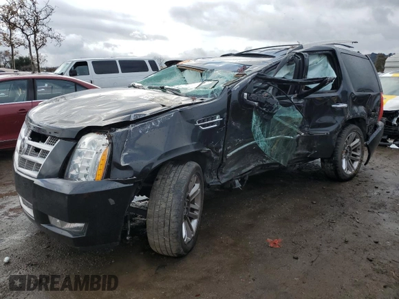 2013 Cadillac Escalade Platinum Edition with VIN 1GYS4DEF2DR129113, listed as a Copart auction lot 86379294 with 0 mi miles and Salvage Title. Bid and sale history available at carsss.com. Image 1.