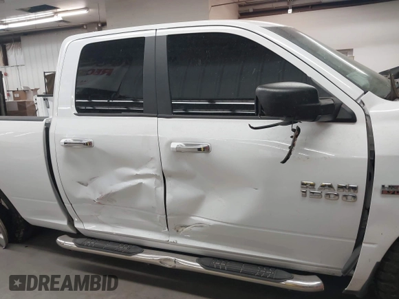 2017 Ram 1500 SLT z VIN 1C6RR6GTXHS547882, wystawiony jako IAAI lot #41959516 z przebiegiem 85 524 mil mil oraz . Historia ofert i sprzedaży dostępna na DreamBid. Obrazek 14.
